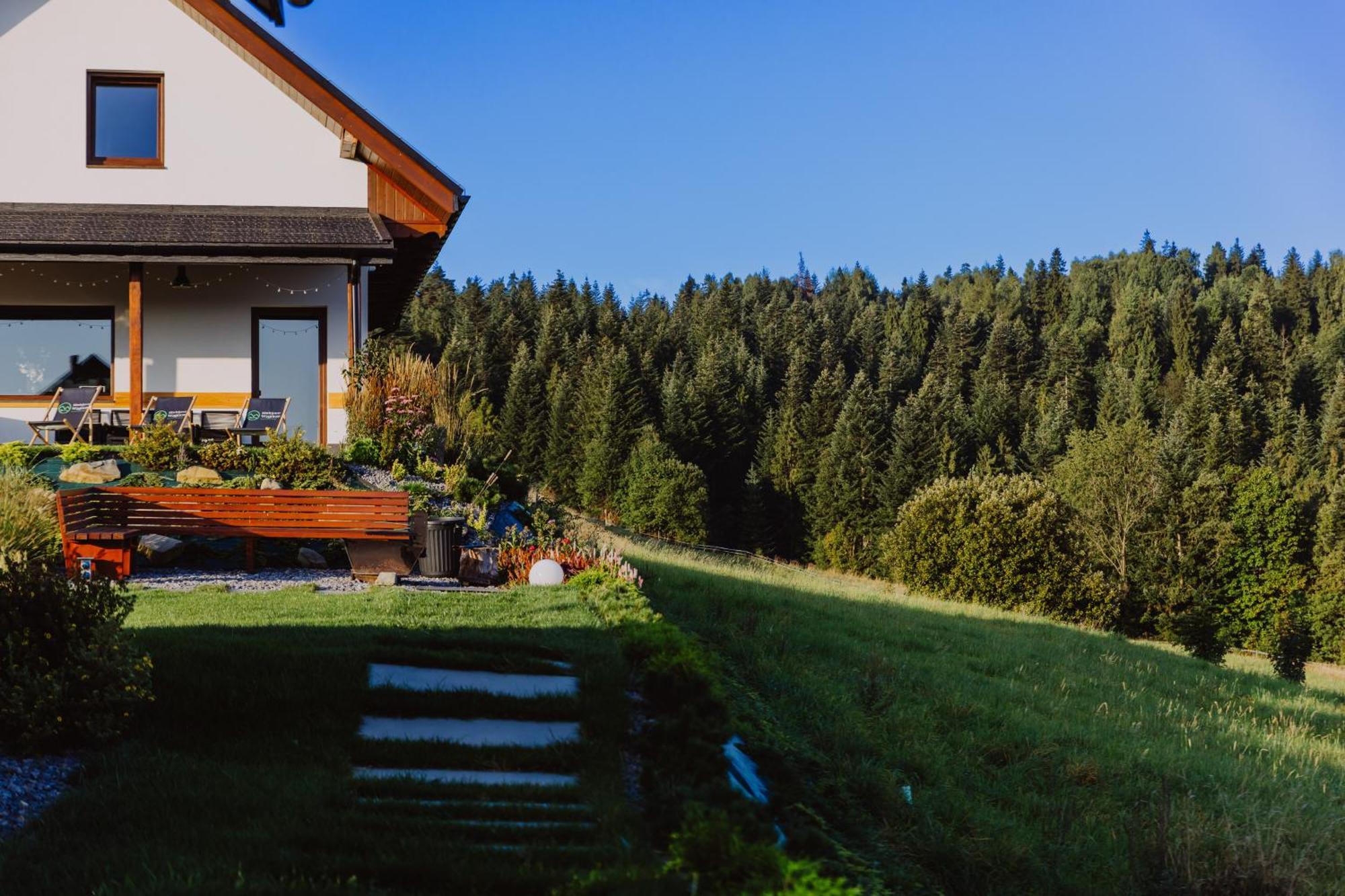 Maciejowe Wzgorze Z Dwoma Niezaleznymi Apartamentami Ze - Sauna, Jacuzzi, Teznia, Izba Solna I Solankowa, Balia Na Wylacznosc Z Hydromasazami