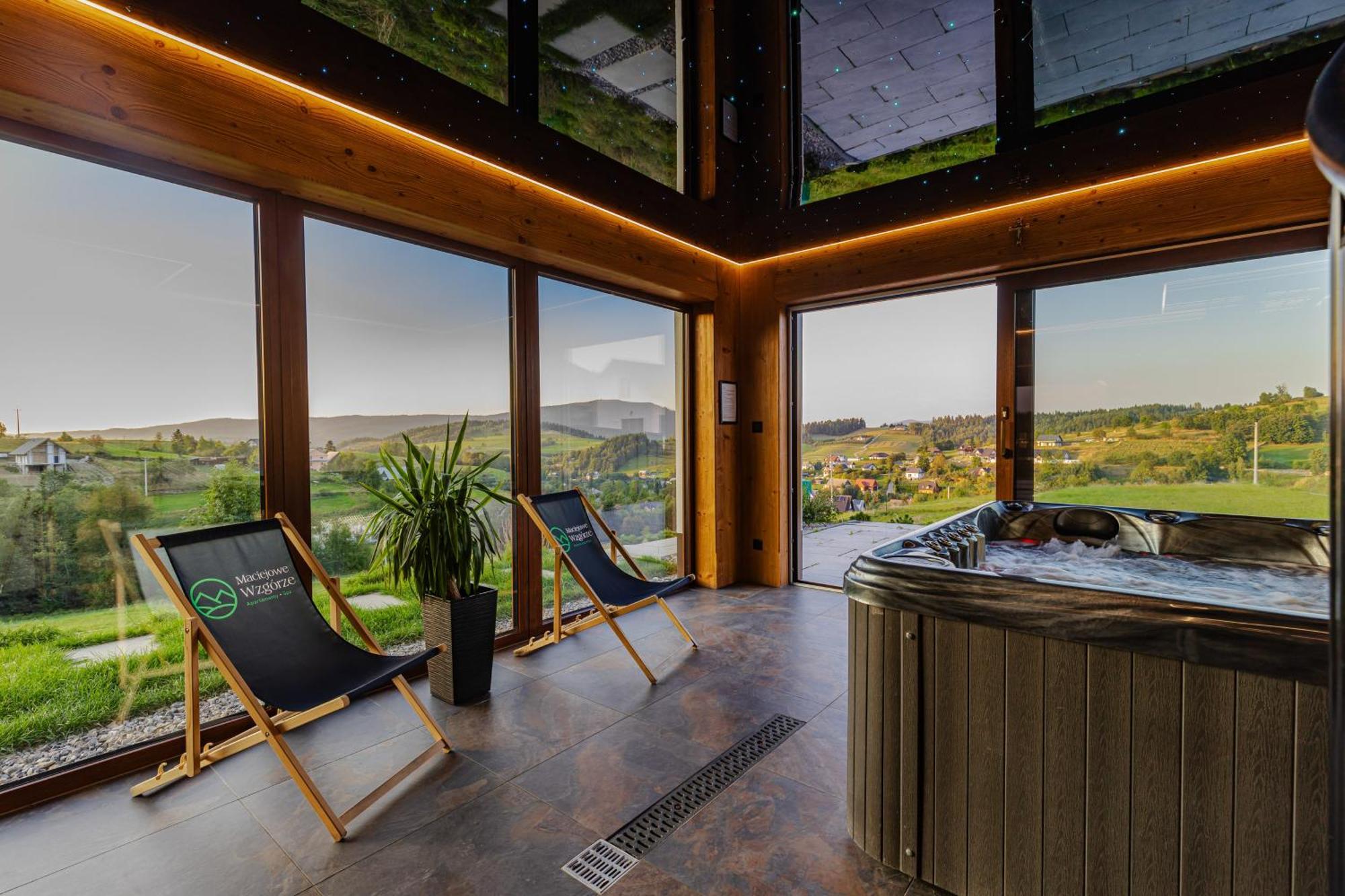 Maciejowe Wzgórze: Dual With Exclusive Retreat Apartment