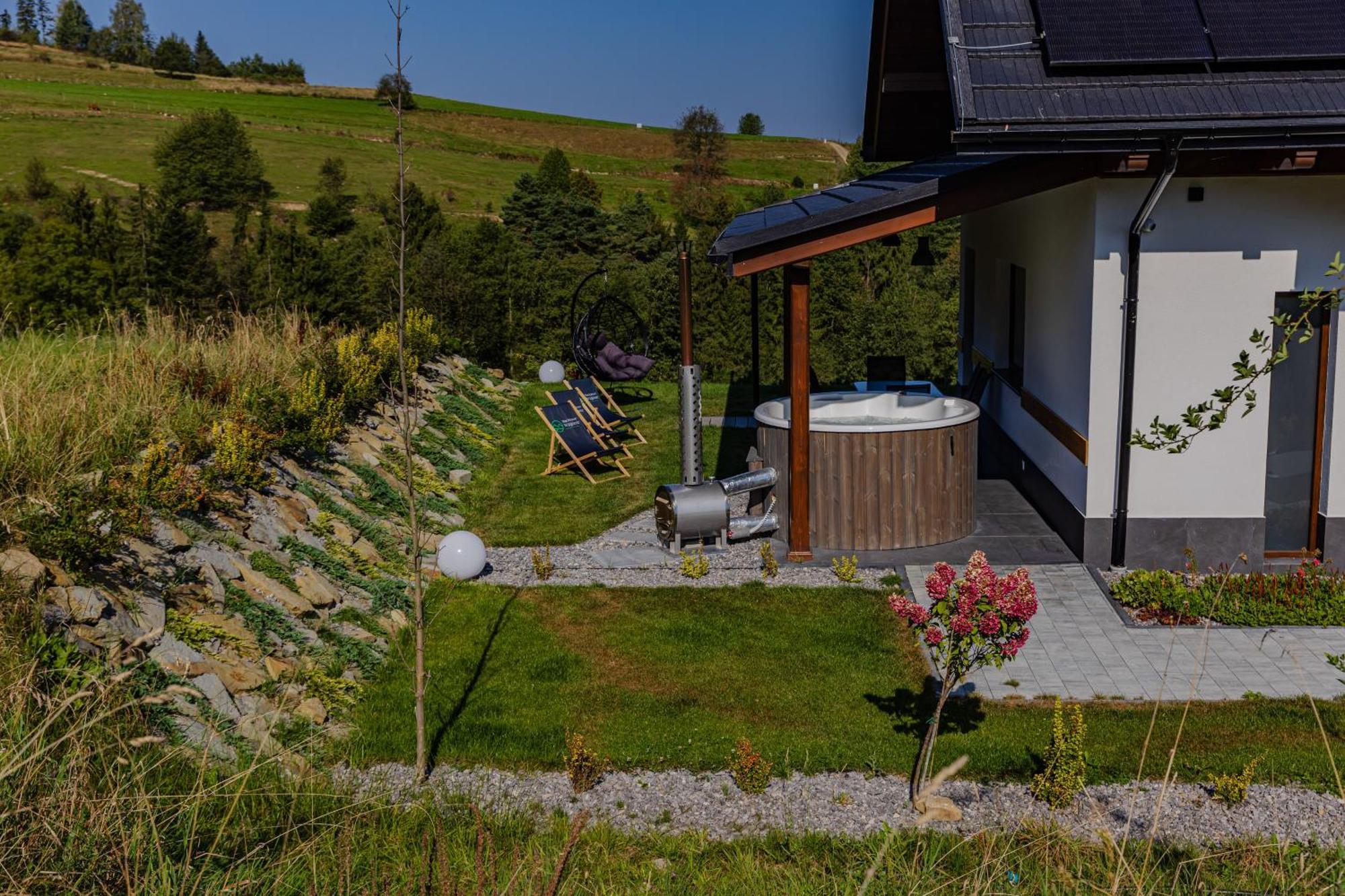 Maciejowe Wzgórze: Dual With Exclusive Retreat